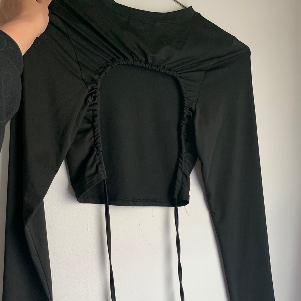 Backless Tied Long Sleeve Top